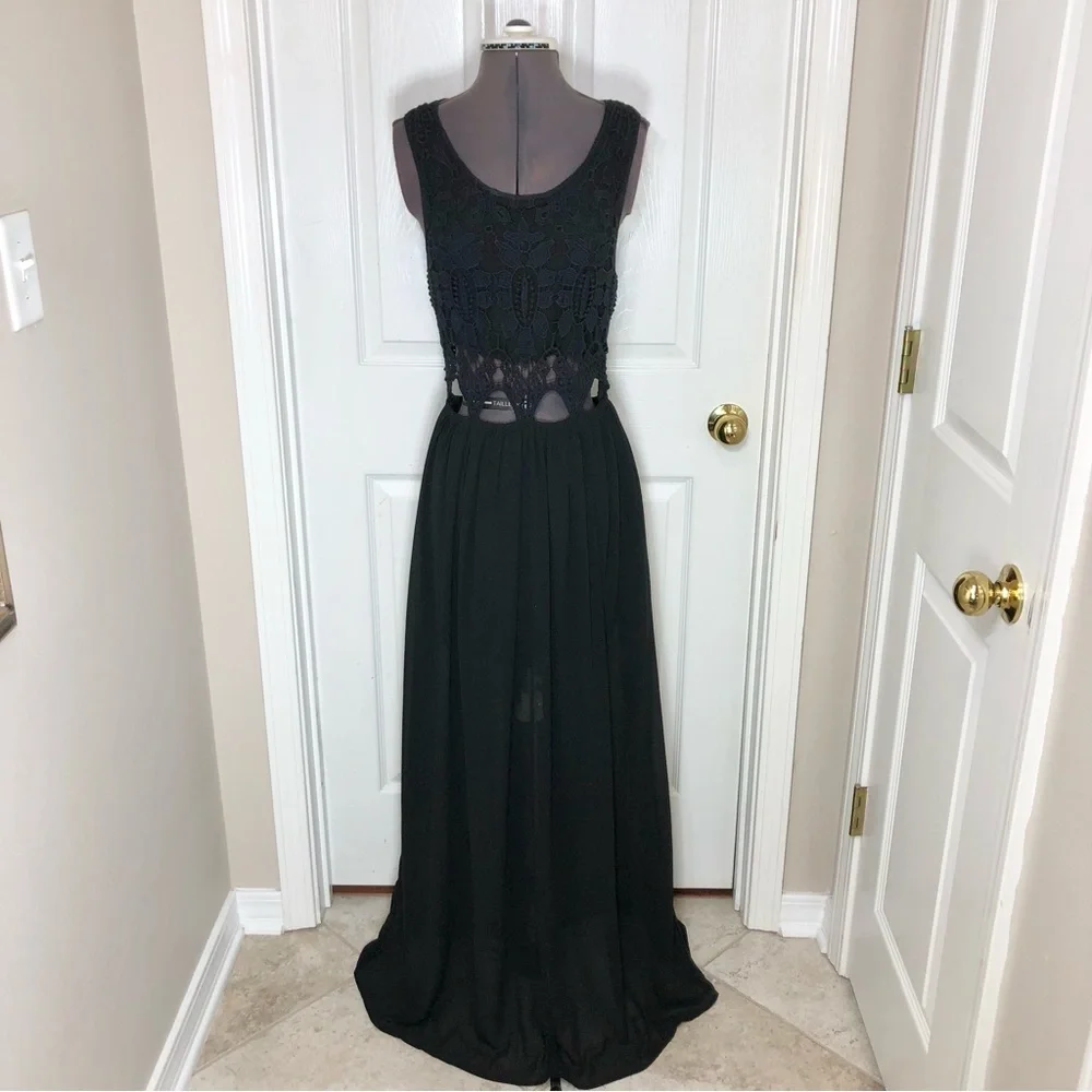 L’ATISTE BY AMY Black Crochet Sheer Side zíper Elastic Waist Maxi Dress Size M - Picture 3 of 16